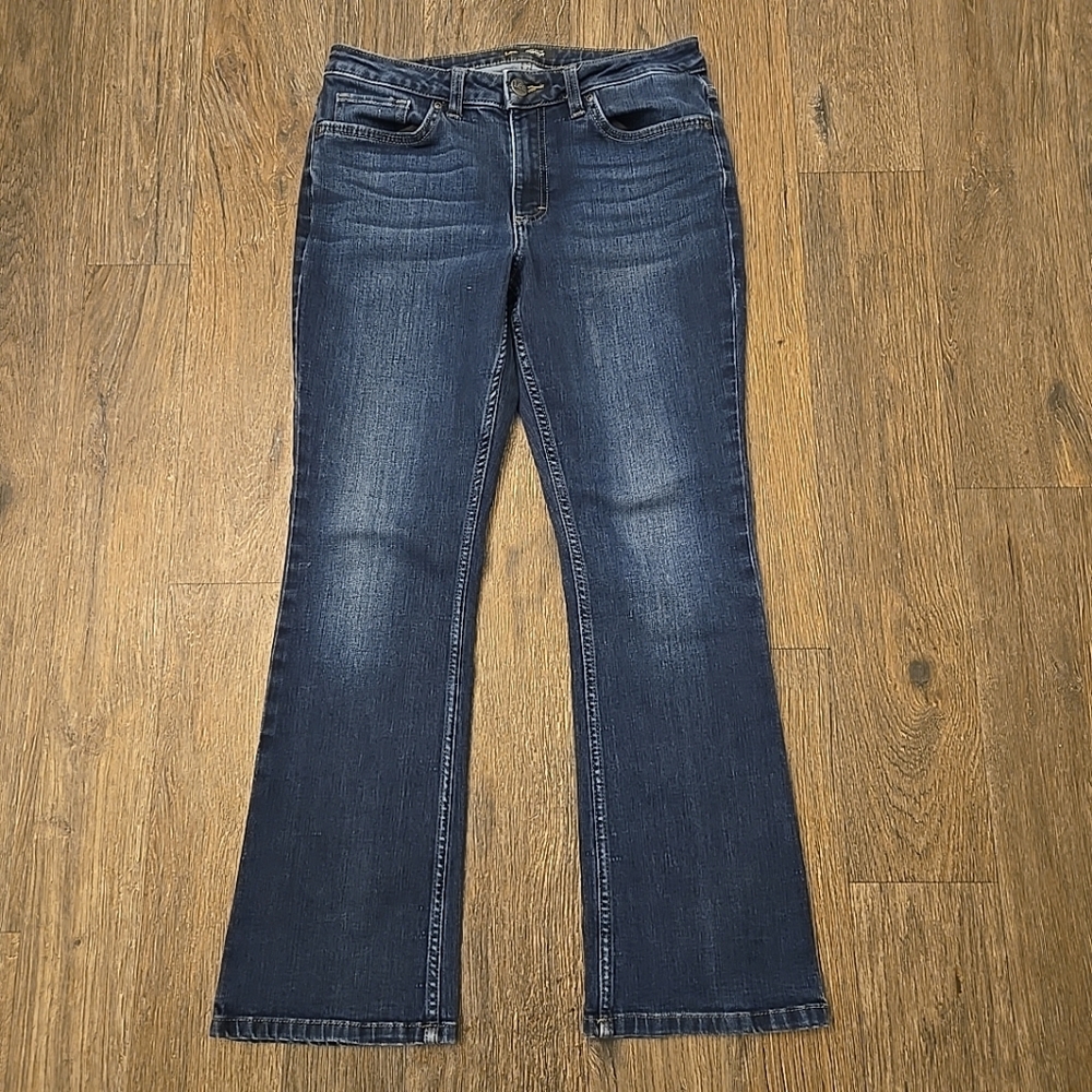 Lee Regular Fit Bootcut Mid Rise Blue Jeans Women’s Size 10 Short Denim Pants